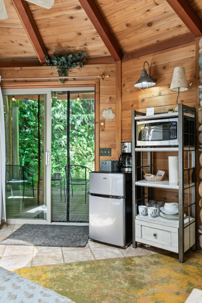 Raven cabin stormking interior photo 2