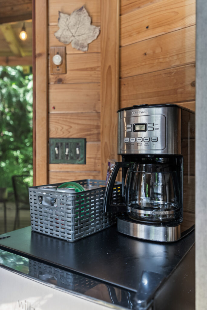 Raven cabin room photo 1