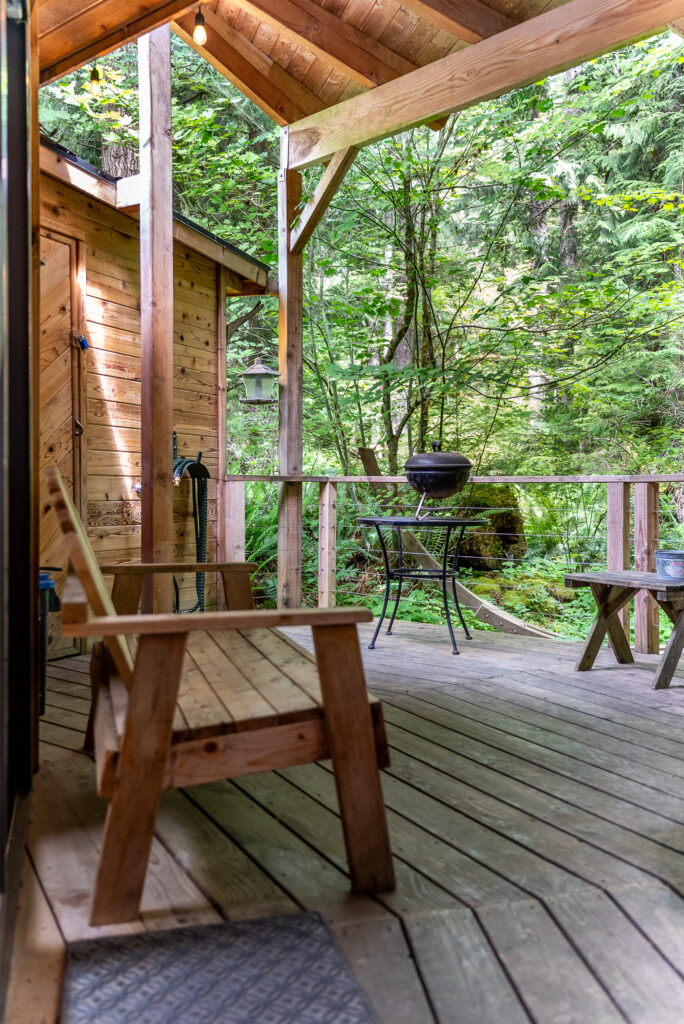 wolf cabin outdoor view photo 1