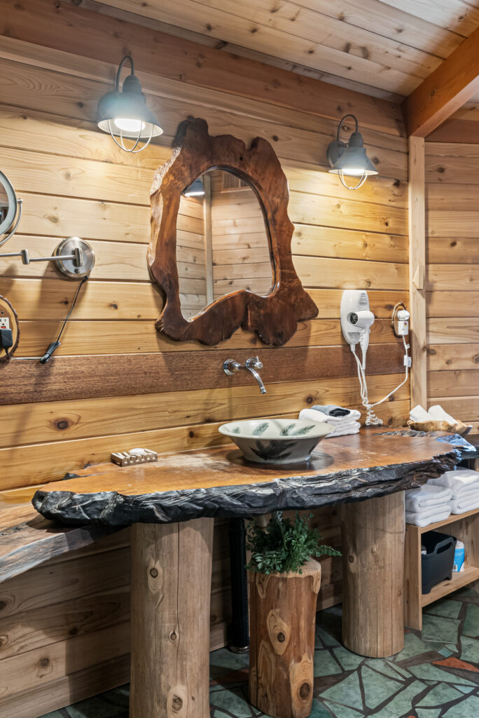 wolf cabin mirror photo 1