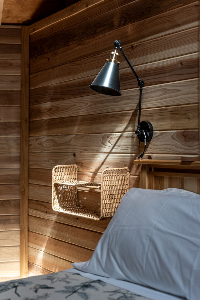 elk cabin room photo 1