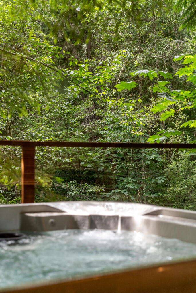 elk cabin hot tub photo 2