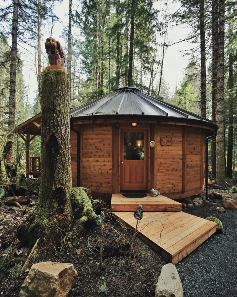 owl cabin outside photo 1