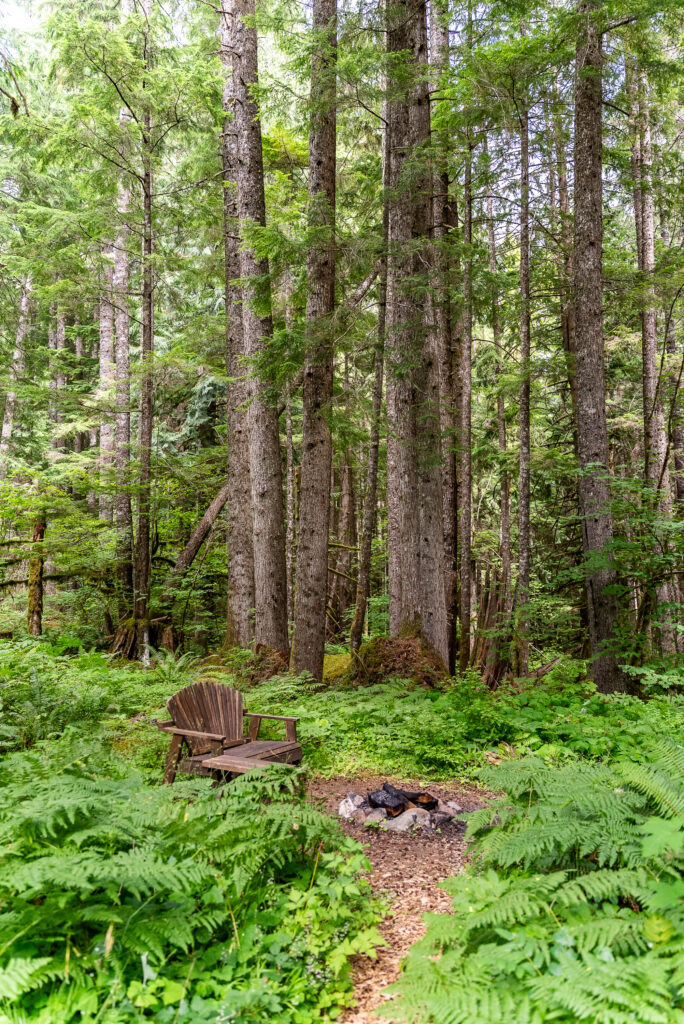 hot tub cabins near Seattle photo