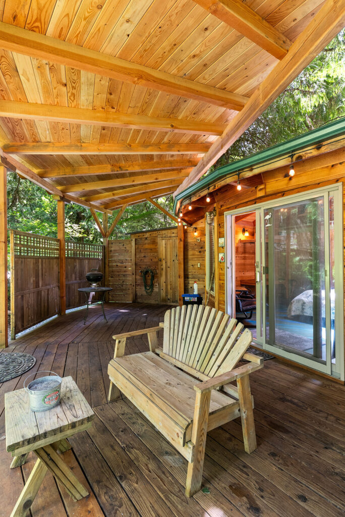heron cabin with private hot tub photo 2