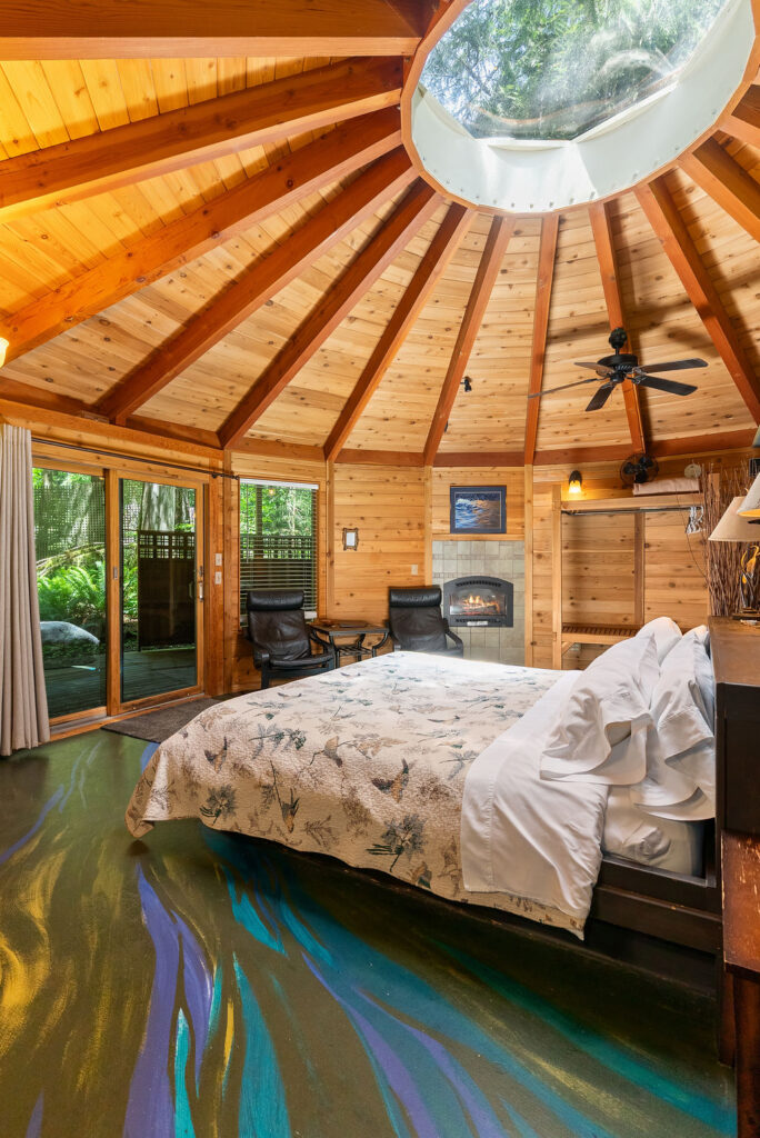 Heron Cabin bedroom photo 4