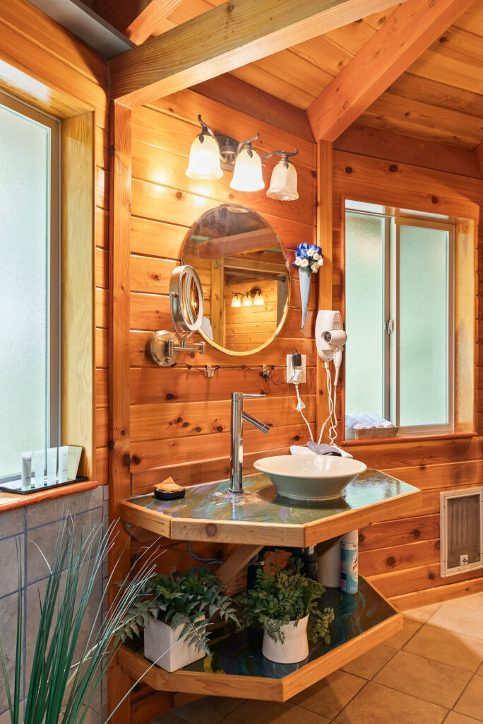 Heron Cabin bathroom photo 6