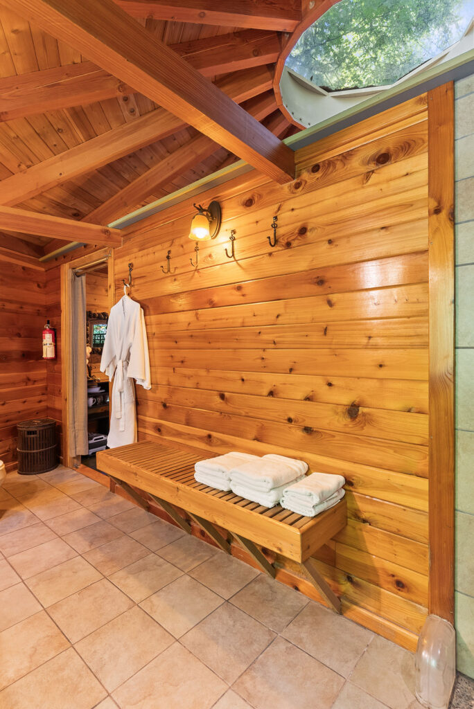 Heron Cabin bathroom photo 7