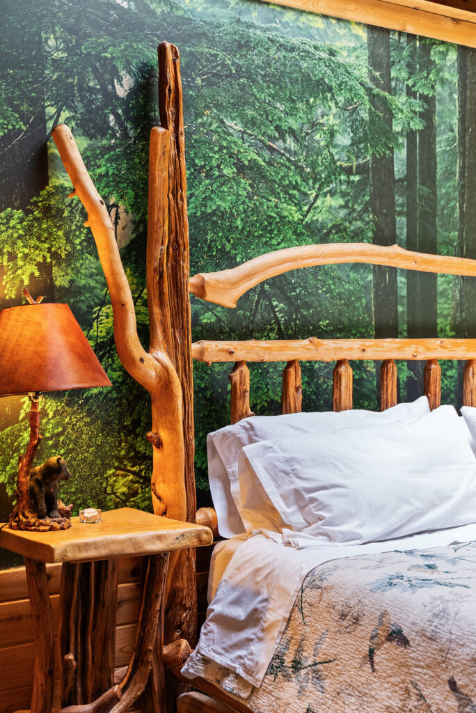 Bear Cabin bedroom photo 3