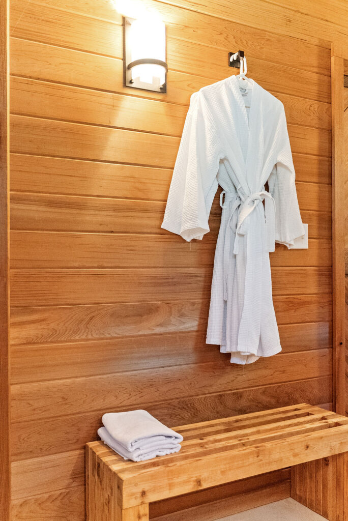 Owl Cabin bathroom photo 2