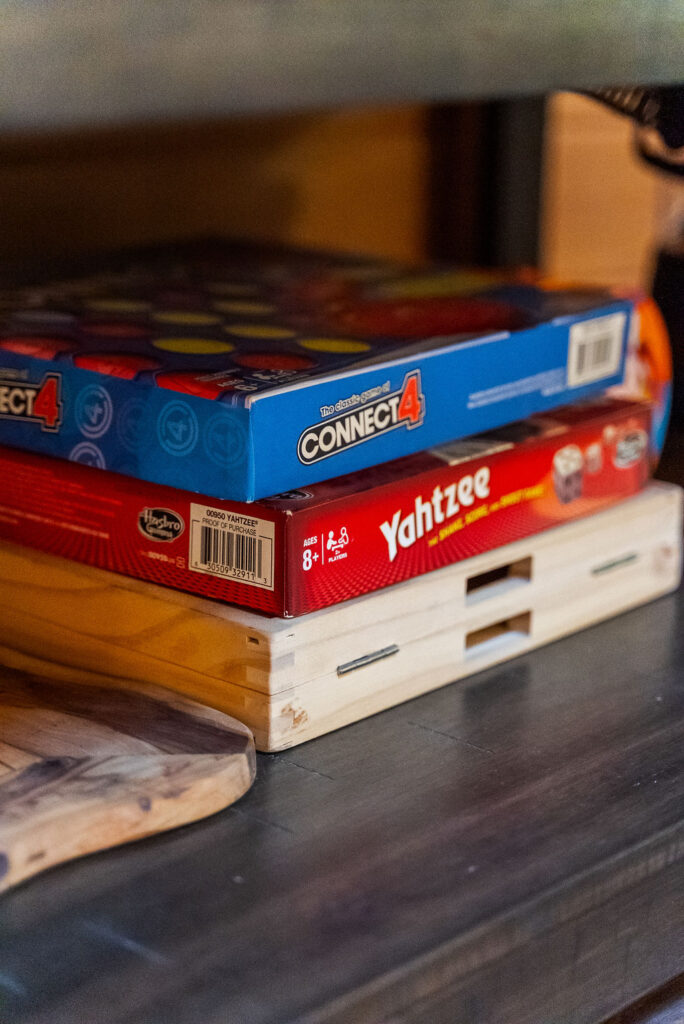 Owl Cabin table games photo 2